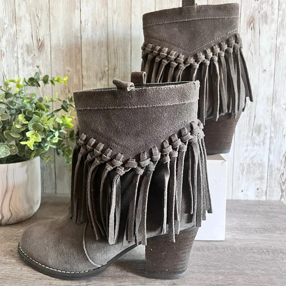Sbicca Suede Western Fringe Suede Boot Charcoal Size 6.5 - Picture 1 of 6